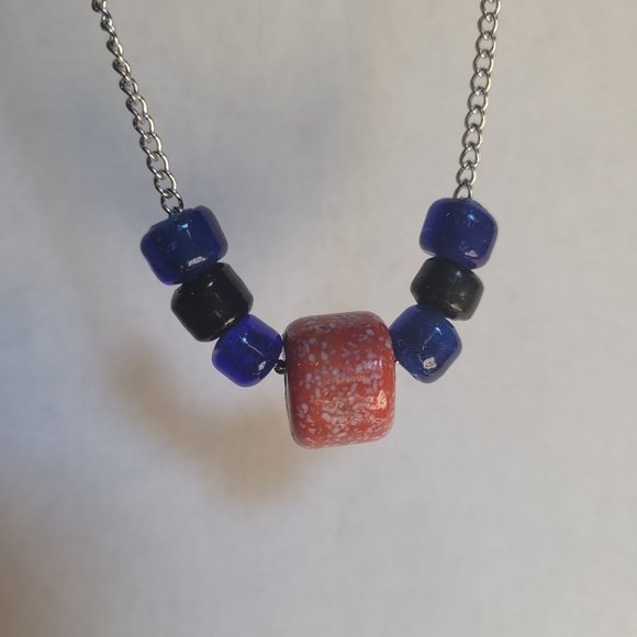 One of a kind red and blue bead necklace - Picture 1 of 2